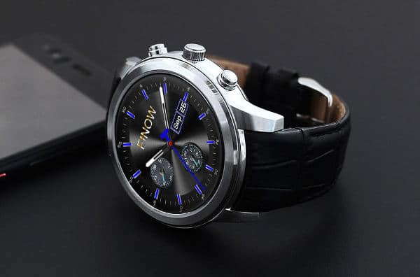 Ama-smartwatches amahle kakhulu ukuthenga
