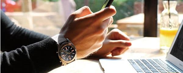 Ama-smartwatches amahle kakhulu ukuthenga