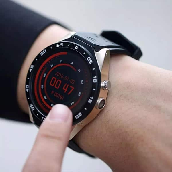 Ama-smartwatches amahle kakhulu ukuthenga